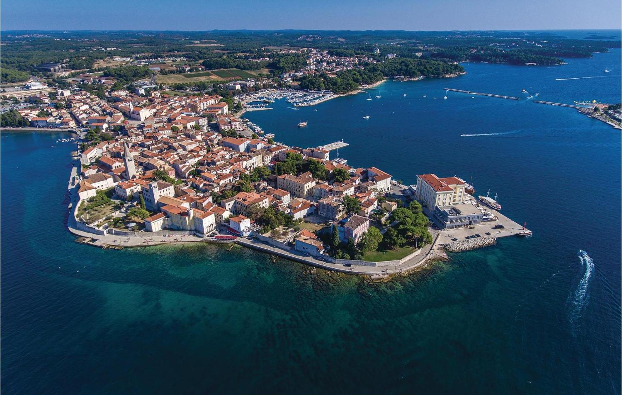 Cozy Apartment In Porec With Wifi Esterno foto